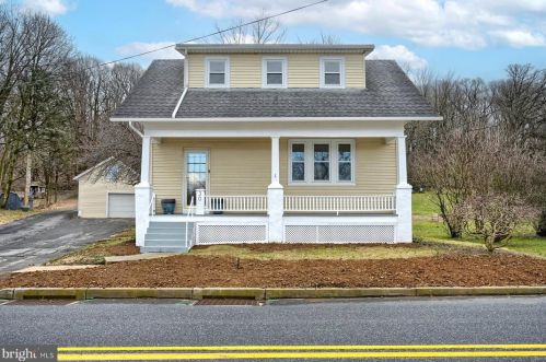 30 Buch Ave, Lancaster PA  17601-3712 exterior