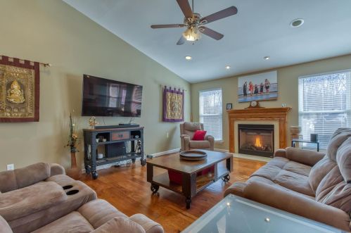 2880 Woodbridge Est Dr, Saint Louis MO 63129-5723 exterior