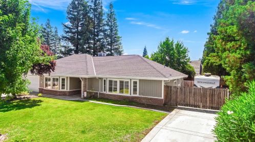 100 Cyn Rim Dr, Folsom CA 95630-2034 exterior