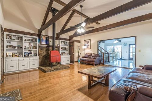 1620 Chevron Way, Atlanta GA  30350-4430 exterior