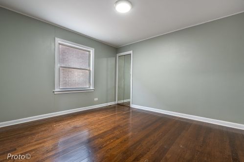 8017 Sacramento Ave, Chicago IL  60652-2732 exterior