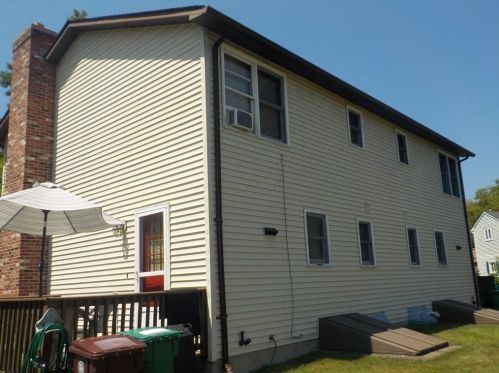 55 Reservoir Ave, Woonsocket, RI 02895-6052