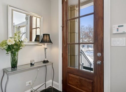 5052 Oakley Ave, Chicago, IL 60625-1854