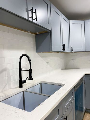 3505 Montrose Ave, Chicago IL 60618-1139 exterior