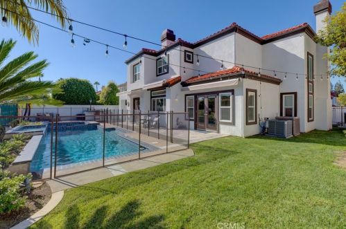 12080 Riviera, Tustin CA  92782-1203 exterior