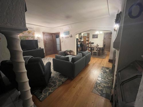 3616 Murray Ave, Milwaukee WI  53211-2526 exterior