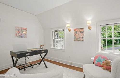 528 Field Point Rd, Greenwich CT 06830-6446 exterior