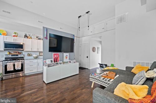 1303 Hope St, Philadelphia PA 19122-3231 exterior