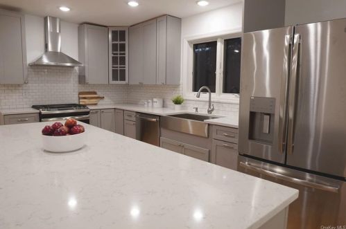 22 Shady Tree Ln, Poughkeepsie NY 12603-1445 exterior