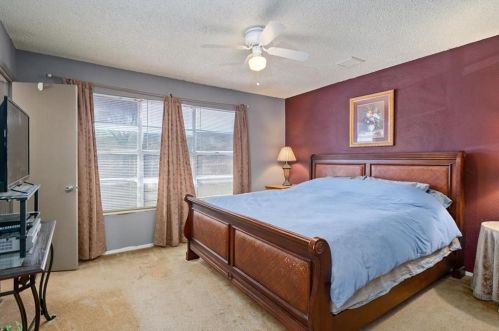 7241 Coronado Cir, Austin TX 78752-2008 exterior