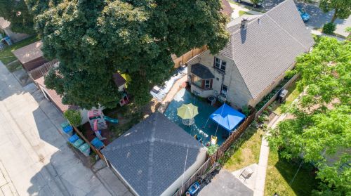 5518 Auer Ave, Milwaukee WI 53212-2107 exterior