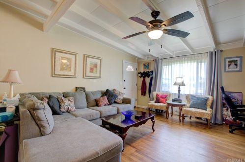 335 Farr St, Turlock, CA 95380-5303