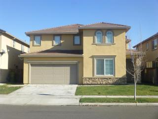 4330 Panorama Ave, Turlock CA  95382-8651 exterior