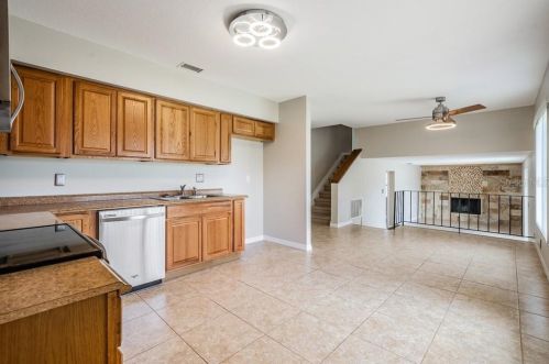 4319 Autumn Leaves Dr, Tampa FL  33624-1179 exterior