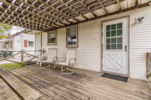 512 Dilger Ave, Waukegan IL 60085-6002 exterior