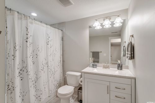 8059 650, Sandy UT 84070-0518 exterior