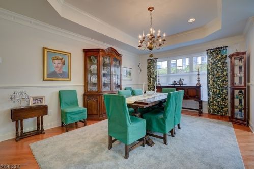 122 Mackenzie Ln, Parsippany NJ 07834-3723 exterior