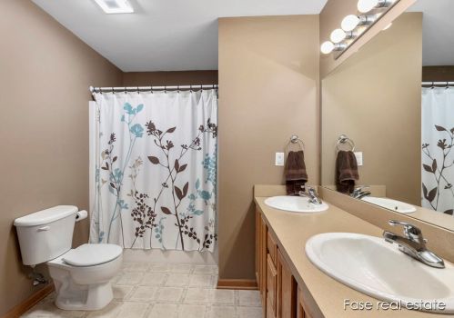 2155 Avalon Vw Dr, Cedar Springs MI 49319-7926 exterior