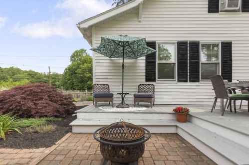 131 Pleasant St, Worcester MA 01609-3201 exterior