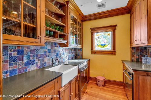 767 Ave, Point Pleasant Beach NJ 08742-5315 exterior