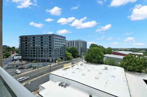 1100 Howell Mill Rd, Atlanta GA  30318-8641 exterior