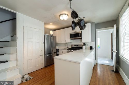 1223 6 St, Philadelphia PA 19120-3101 exterior