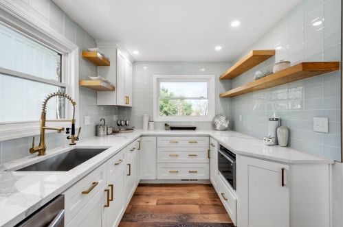 820 Old Thorn Run Rd, Moon Twp PA 15108-1152 exterior