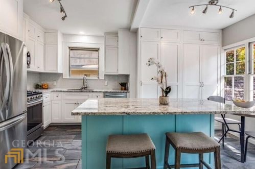 165 Avery Dr, Atlanta GA  30309-2700 exterior