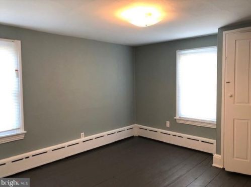 481 Spruce St, Pottstown PA 19464-4624 exterior