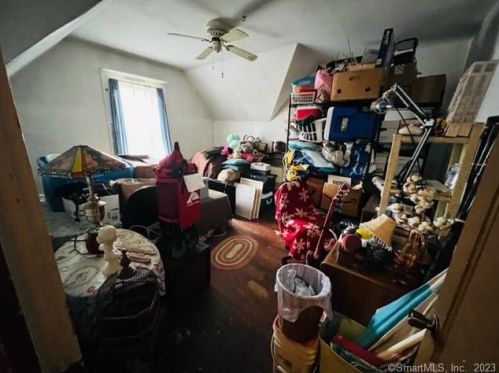 64 Prospect Ave, Killingly CT 06239-2734 exterior