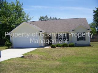 327 Driftwood Ln, Raeford, NC 28376-7669