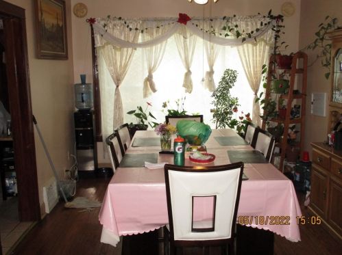 5607 Maplewood Ave, Chicago IL 60659-5111 exterior