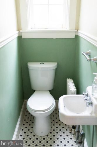 138 Lime St, Lancaster PA 17602-4325 exterior