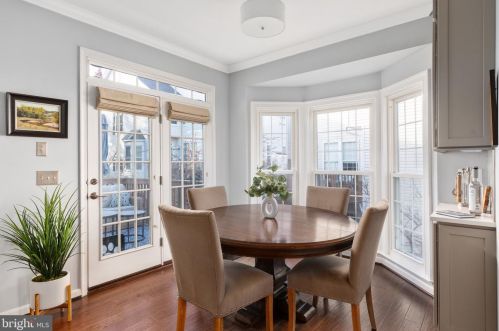 5019 Murtha St, Alexandria VA 22304-8611 exterior