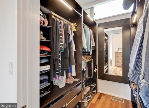 970-74 Leithgow St, Philadelphia PA  19123-1440 exterior