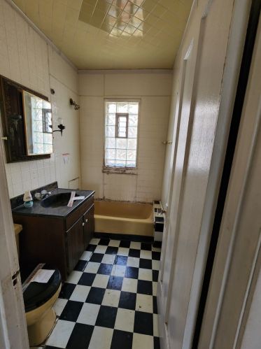 248 21 Ave, Broadview IL 60153-1474 exterior