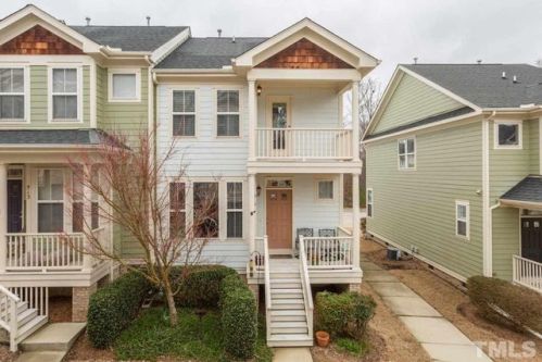 515 Village Loop Dr, Apex, NC 27502-8073