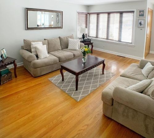 8639 Tripp Ave, Chicago IL 60652-2247 exterior