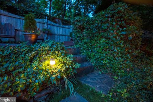 301 Glendale Ave, Alexandria VA 22301-2407 exterior