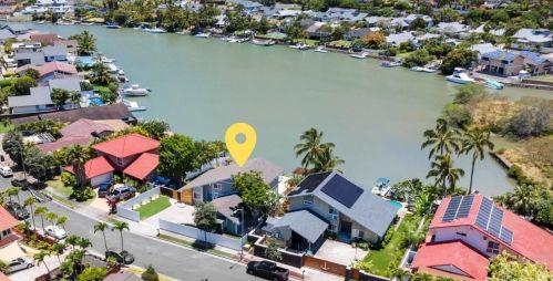 6847 Niumalu Loop, Honolulu HI 96825-1642 exterior