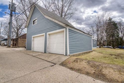 2530 Superior St, Milwaukee WI  53207-1931 exterior