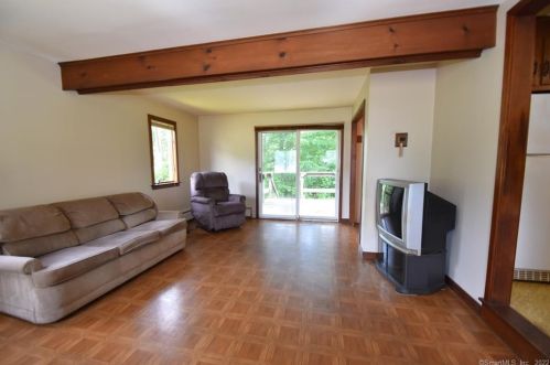 56 Mary Ln, Vernon, CT 06066-2826