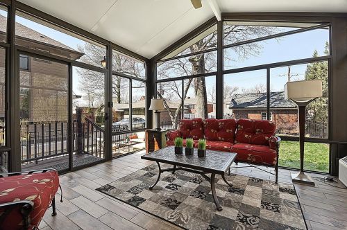 7457 Teasdale Ave, Saint Louis MO 63130-4056 exterior