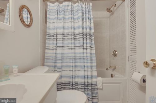 1707 Minnesota Ave, Washington DC  20020-4723 exterior