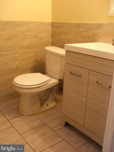 242 Avon Rd, Chester PA 19015-3308 exterior