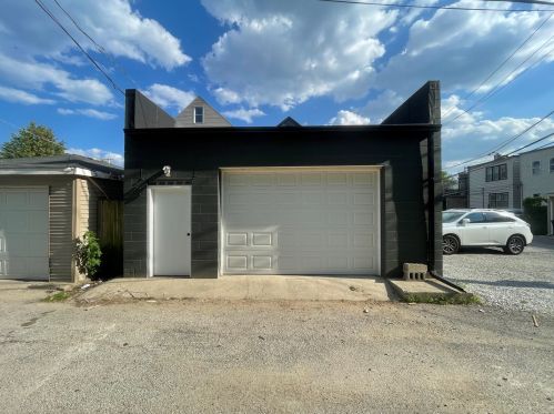 1624 Peterson Ave, Chicago IL  60660-2417 exterior