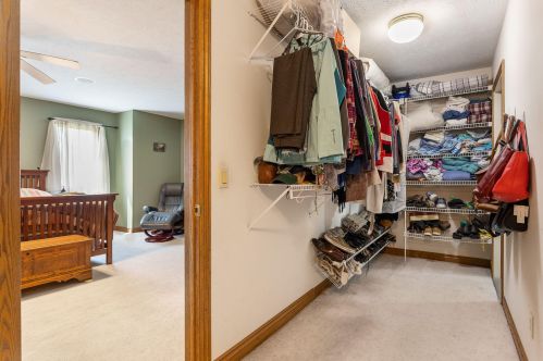 1061 Robinhood Dr, Meskegon MI  49445-2075 exterior