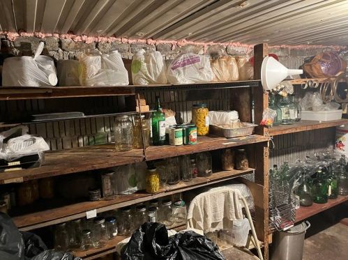 98 Hawkins St, Providence RI 02908-1713 exterior