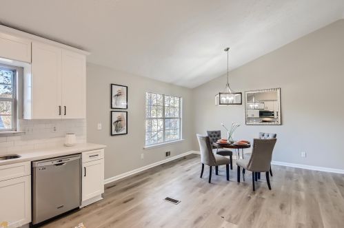 3908 Market, Atlanta GA exterior