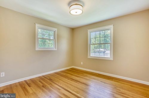 2232 Candlewood Dr, Alexandria VA 22308-1507 exterior